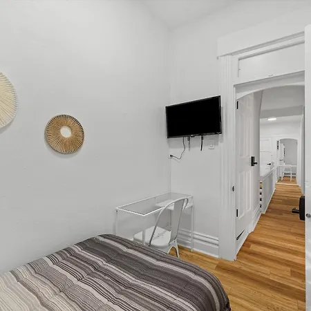 Bloomfield, Shadyside !C Modern And Cozy Private Bedroom With Shared Bathroom